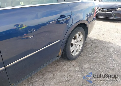 2005 Ford Five Hundred Sel from USA, damaged, VIN 1FAFP241X5G139965